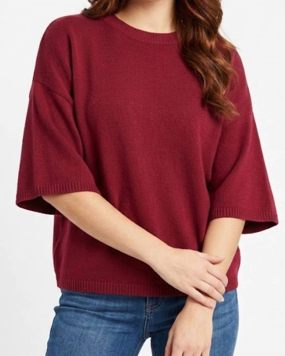 NEW SEWN AND SEEN short sleeve relaxed sweater top in burgundy
